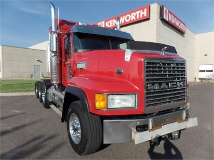 2007 Mack CL733