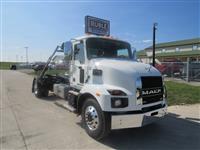 2024 Mack MD742