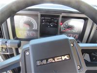 2024 Mack MD742