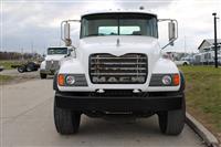 2005 Mack CV713