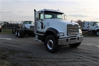 2014 Mack GU713