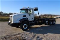 2023 Mack GR64B