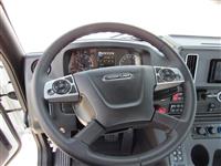 2026 Freightliner M2 106 BUSINESS CLASS