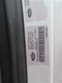 2012 Mack GU813