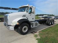 2012 Mack GU813