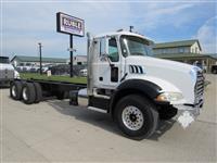 2014 Mack GU813