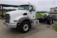 2026 Mack GR64B