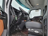 2023 Kenworth T880