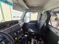 2023 Kenworth T880
