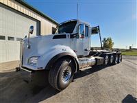 2023 Kenworth T880