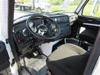 2025 Autocar DC64