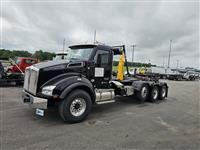 2025 Kenworth T880
