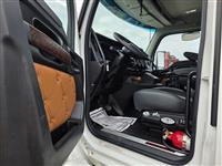 2025 Kenworth T880