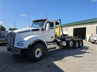 2025 Kenworth T880