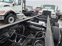 2016 Peterbilt 365 6x6