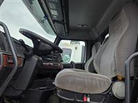 2002 Volvo VNM