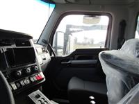 2025 Kenworth T880