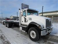 2013 Mack GU713