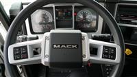 2026 Mack MD742