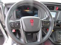 2025 Kenworth T880