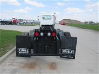 2005 Mack CV713