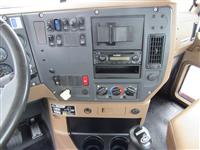 2013 Mack GU813