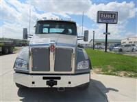 2026 Kenworth T880