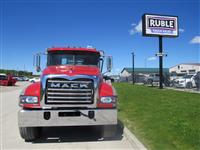 2020 Mack GR64F