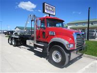 2020 Mack GR64F