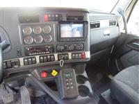 2025 Kenworth T880