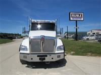 2025 Kenworth T880