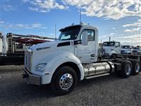 2025 Kenworth T880