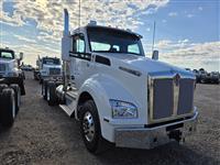 2025 Kenworth T880