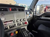 2025 Kenworth T880
