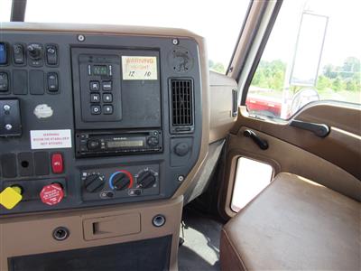 2014 Mack GU813