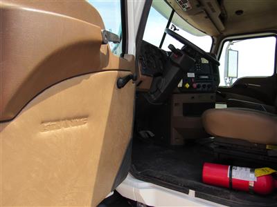 2014 Mack GU813