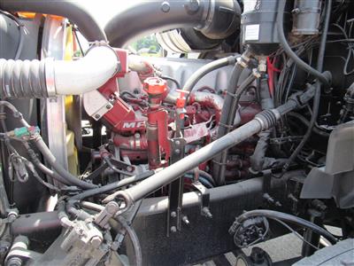 2014 Mack GU813