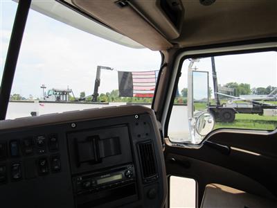 2013 Mack GU813