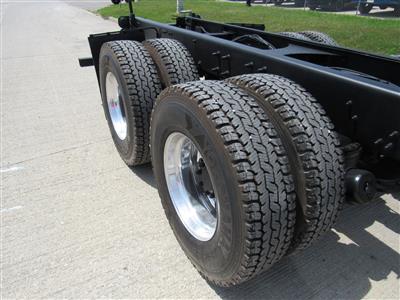 2013 Mack GU813