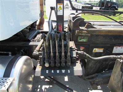 2021 International HX620