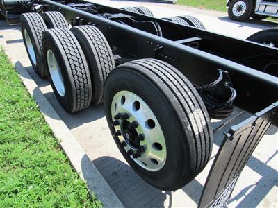 2015 Mack GU713