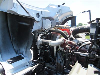2015 Mack GU713