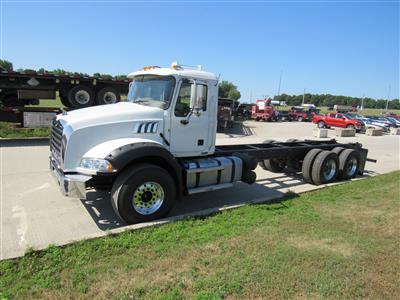 2013 Mack GU813