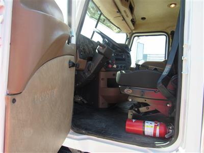 2013 Mack GU713