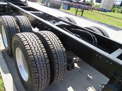 2013 Mack GU713