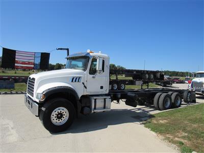 2013 Mack GU713
