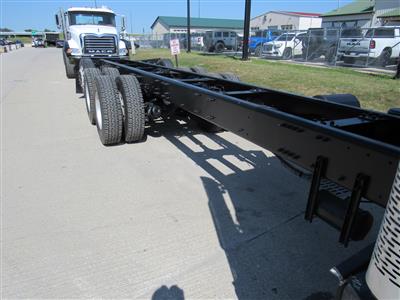 2013 Mack GU713