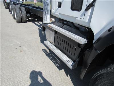 2013 Mack GU713