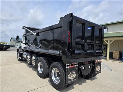 2025 Autocar DC64