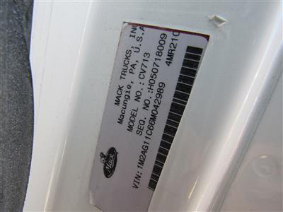 2006 Mack CV713